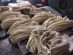 紡機智造 萬里行 欄目組走進無錫市三惠橡膠業(yè)工貿(mào)