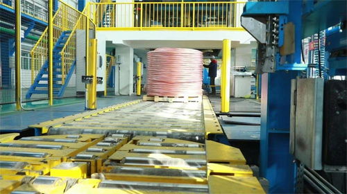 強(qiáng)信心 開(kāi)新局 新疆 聚焦 八大產(chǎn)業(yè)集群 研發(fā)建設(shè) 加速跑